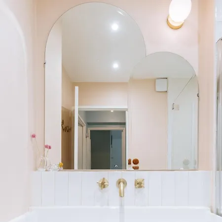 & Spacious For 6 * Paris