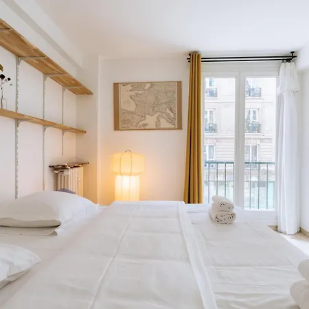 Apartment & Spacious For 6